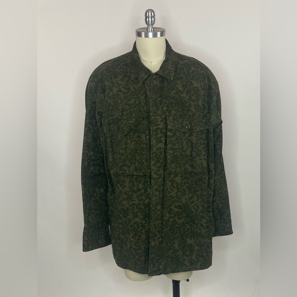 Levi's Hayes Oversized Camo Print Overshirt Jacket